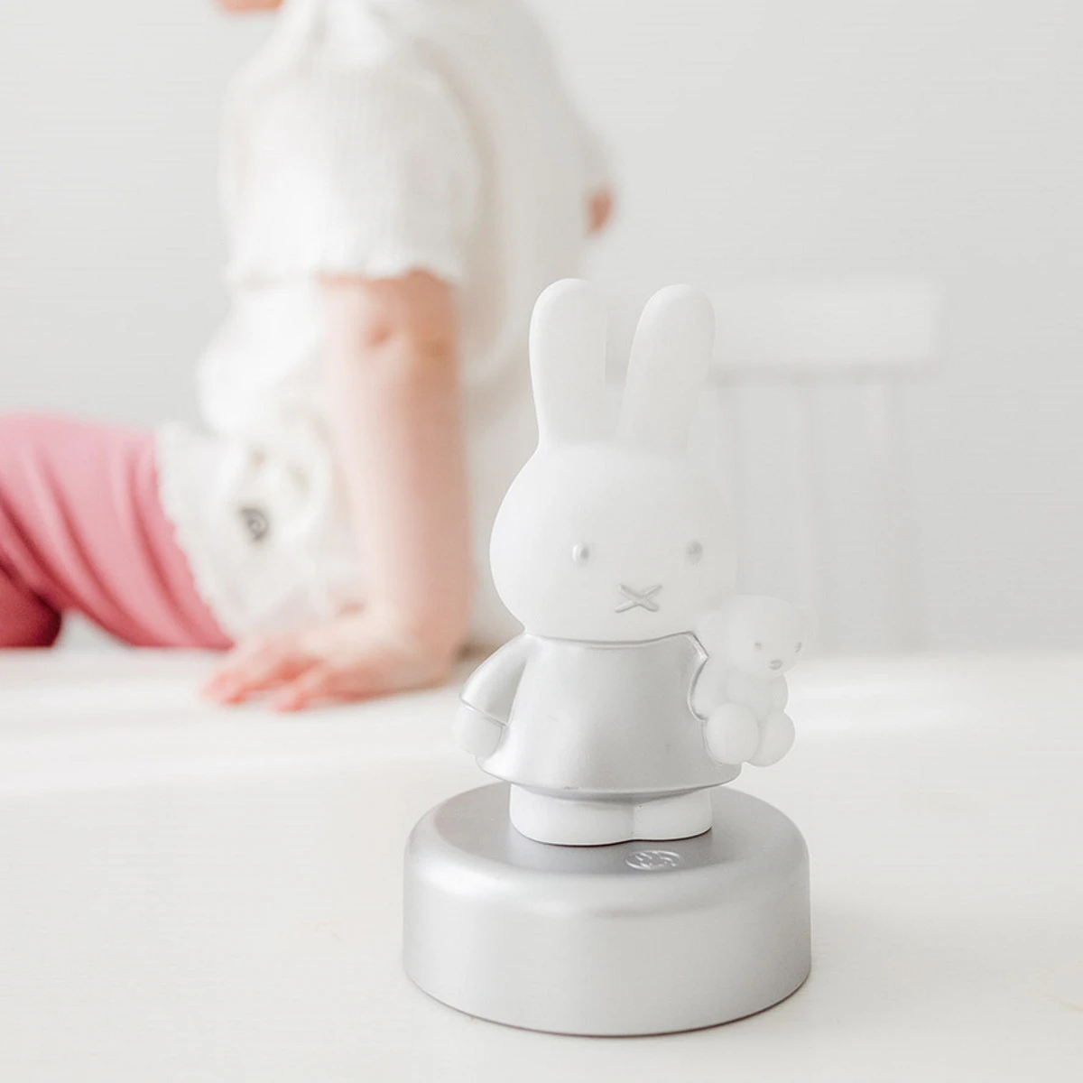 Bambolino Toys Nijntje 3D Zilver Nachtlampje 33197 5 Bambolino Toys Nijntje 3D Zilver Nachtlampje 33197 - Afbeelding 5