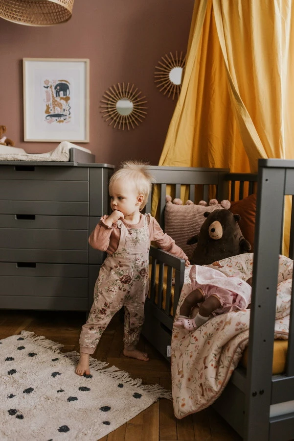 Ledikant Lieke Grijs 60 X 120 Cm 7 Ledikant Lieke Grijs 60 X 120 Cm - Afbeelding 7