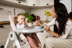 Momi Luxuria Dark Grey Kinderstoel KRKA00004 -Dolu Verkoopwinkel Momi Luxuria 1