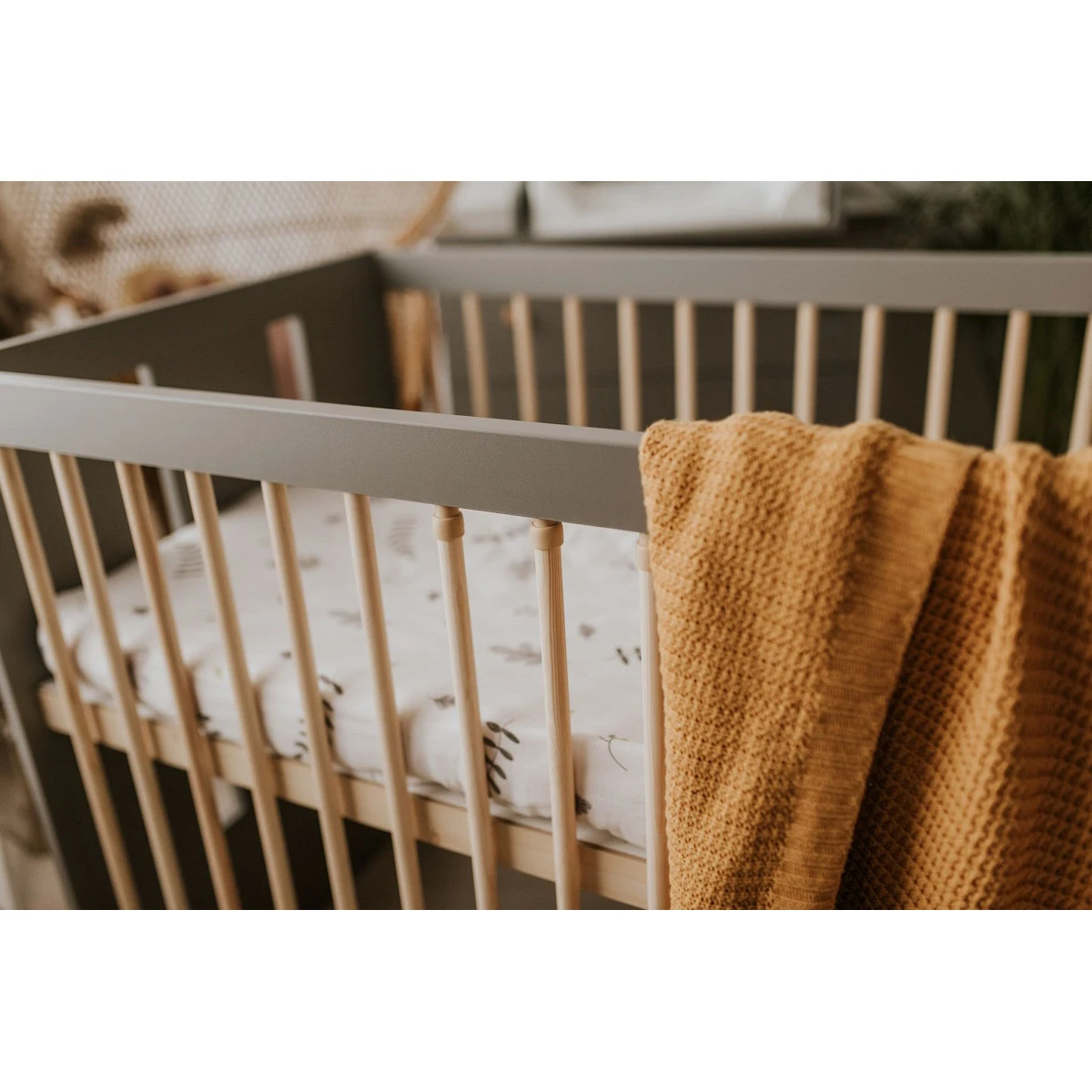 Babykamer Bo: Ledikant, Commode En 2-Deurskast 13 Babykamer Bo: Ledikant, Commode En 2-Deurskast - Afbeelding 13