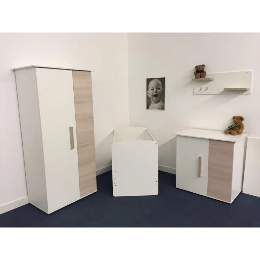 Babykamer Jasper: Ledikant, Commode En 2-Deurskast 1 Babykamer Jasper: Ledikant, Commode En 2-Deurskast