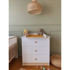Babykamer Milly: Ledikant & Commode 31 Babykamer Milly: Ledikant & Commode -Dolu Verkoopwinkel babykamermillyledikantcommodesfeer4 2