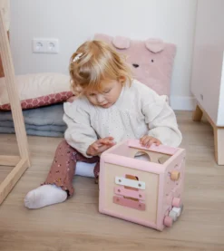 Label Label Roze Houten Activiteitenkubus LLWT-34314 14 Label Label Roze Houten Activiteitenkubus LLWT-34314 -Dolu Verkoopwinkel label label roze houten activiteitenkubus llwt 34314 6