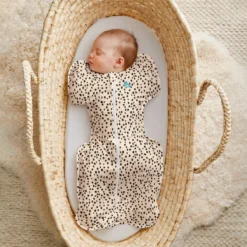 Love To Dream Swaddle Up 1.0 Animal Beige Small 3-6 Kg Inbakerslaapzak L1001252BGES -Dolu Verkoopwinkel love to dream swaddle up 1.0 animal beige 2