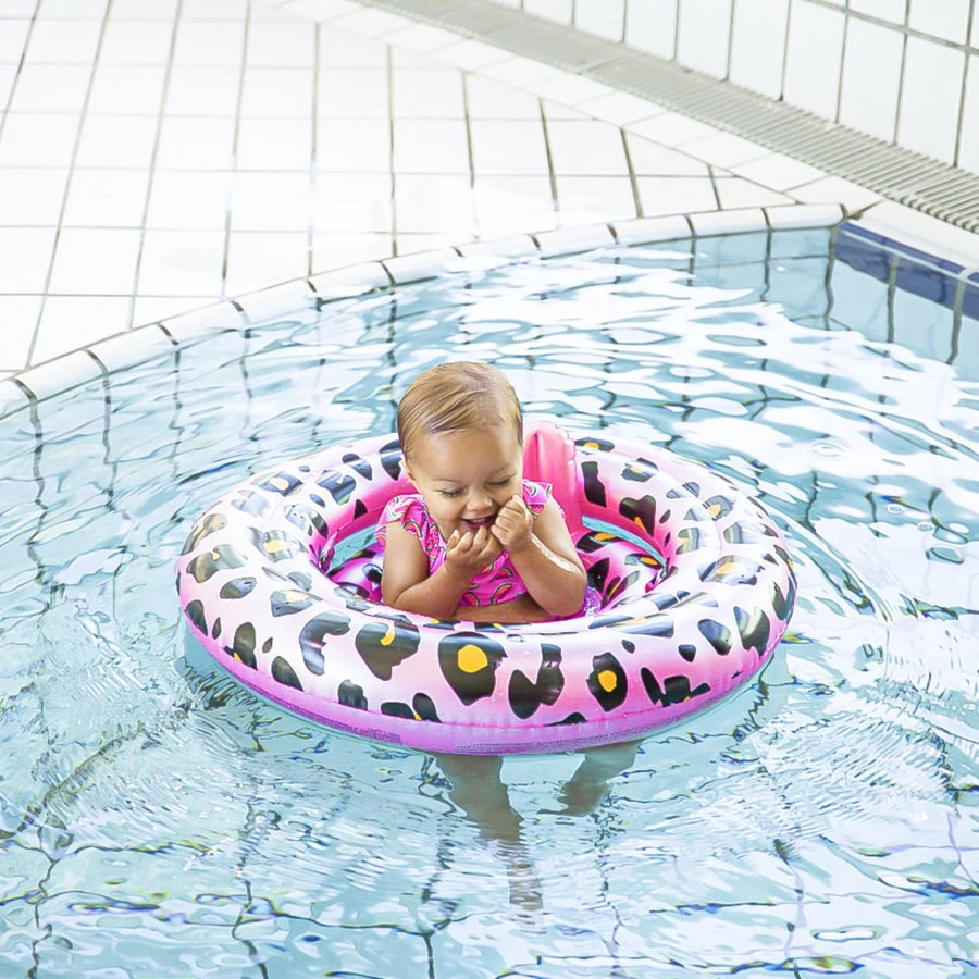 Swim Essentials Baby Float Roségoud Panter 0-1 Jaar Zwemring 3 Swim Essentials Baby Float Roségoud Panter 0-1 Jaar Zwemring - Afbeelding 3
